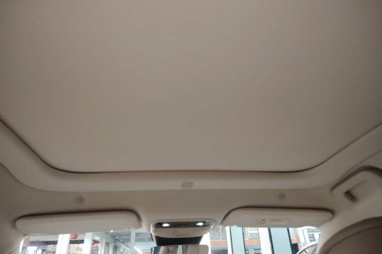 Used Hima AITO M5 2025 Extended-Range Ultra All-Wheel-Drive Version Headliner