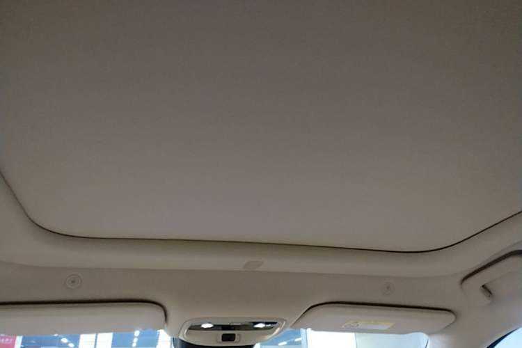 Used Hima AITO M5 2025 Extended-Range Ultra All-Wheel-Drive Version Headliner