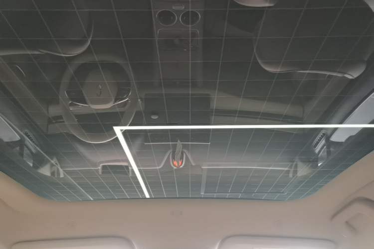 Used Hima AITO M5 2025 Extended-Range Ultra All-Wheel-Drive Version Headliner