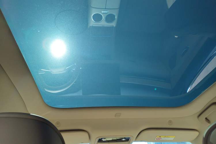 Used Hima AITO M5 2025 Extended-Range Ultra All-Wheel-Drive Version Headliner