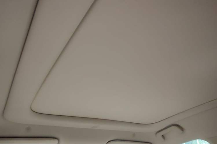 Used Hima AITO M5 2025 Extended-Range Ultra All-Wheel-Drive Version Headliner