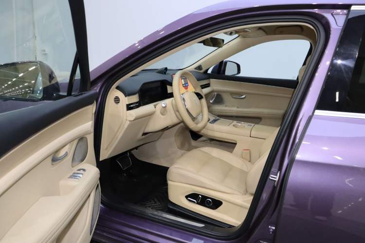 Used Hima AITO M5 2025 Extended-Range Ultra All-Wheel-Drive Version Interior 1