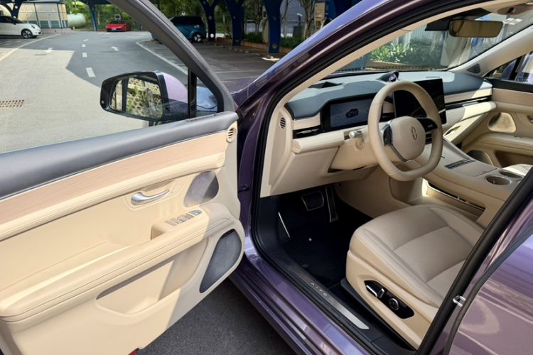 Used Hima AITO M5 2025 Extended-Range Ultra All-Wheel-Drive Version Interior 3