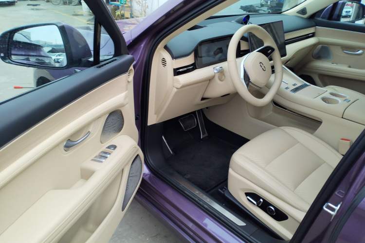 Used Hima AITO M5 2025 Extended-Range Ultra All-Wheel-Drive Version Interior 3