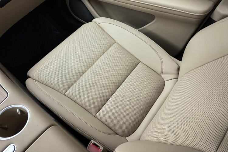 Used Hima AITO M5 2025 Extended-Range Ultra All-Wheel-Drive Version Interior 4