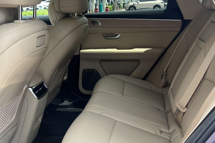 Used Hima AITO M5 2025 Extended-Range Ultra All-Wheel-Drive Version Interior 4