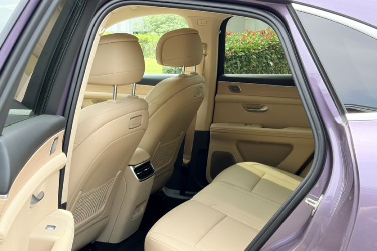 Used Hima AITO M5 2025 Extended-Range Ultra All-Wheel-Drive Version Interior 7