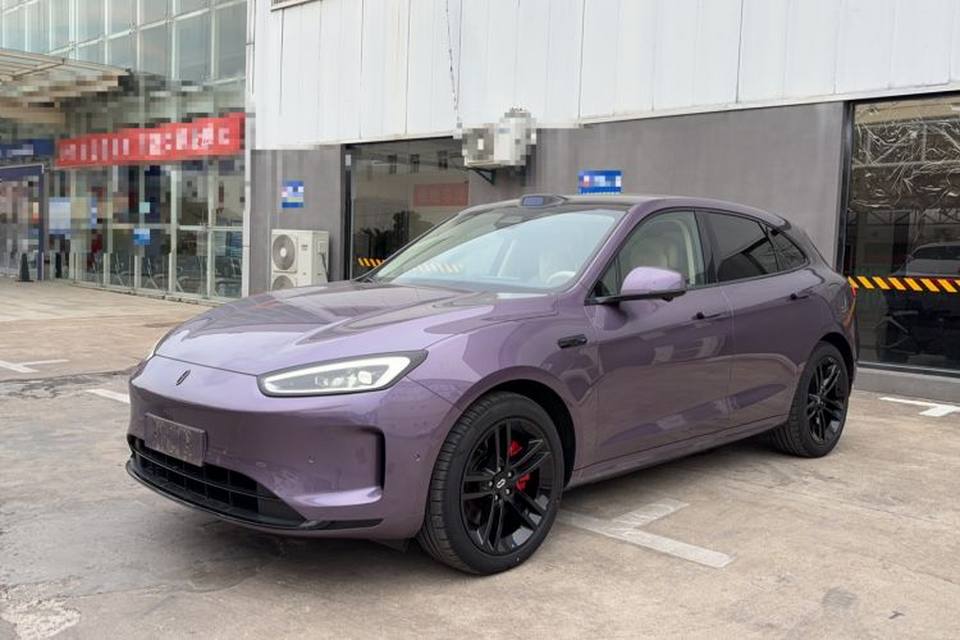 Hima AITO M5 2025