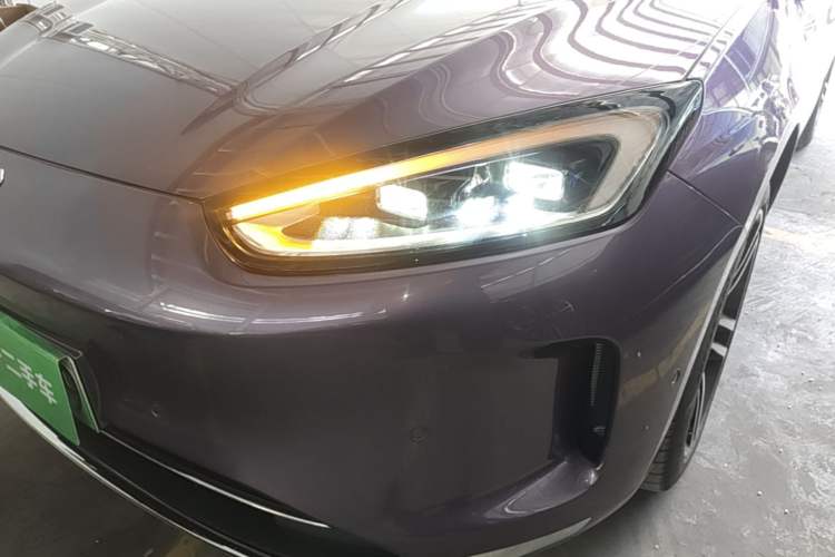Used Hima AITO M5 2025 Extended-Range Ultra All-Wheel-Drive Version Left Front Headlight