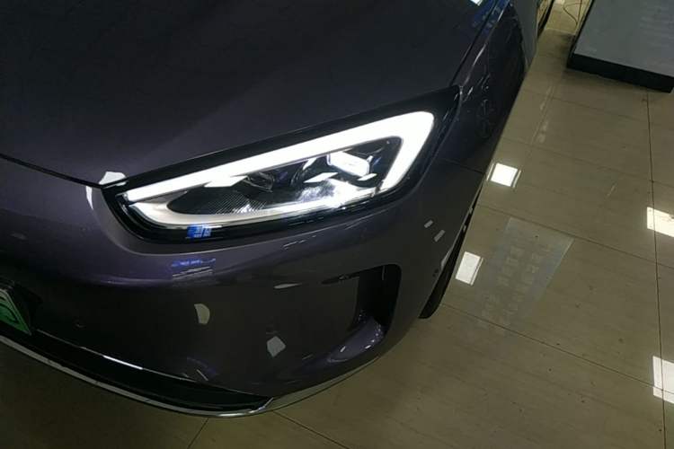 Used Hima AITO M5 2025 Extended-Range Ultra All-Wheel-Drive Version Left Front Headlight