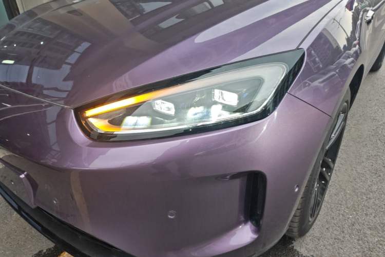 Used Hima AITO M5 2025 Extended-Range Ultra All-Wheel-Drive Version Left Front Headlight