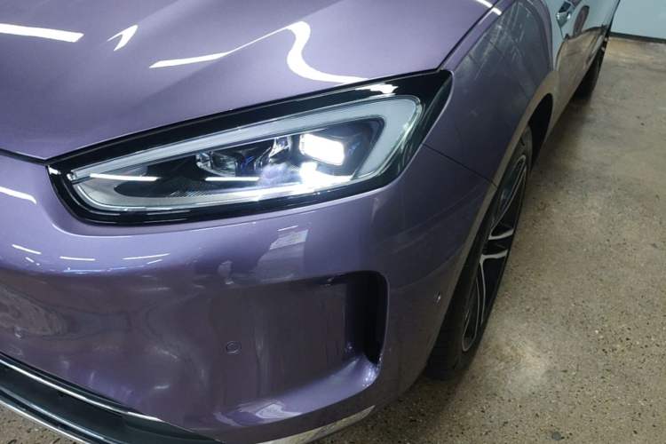 Used Hima AITO M5 2025 Extended-Range Ultra All-Wheel-Drive Version Left Front Headlight