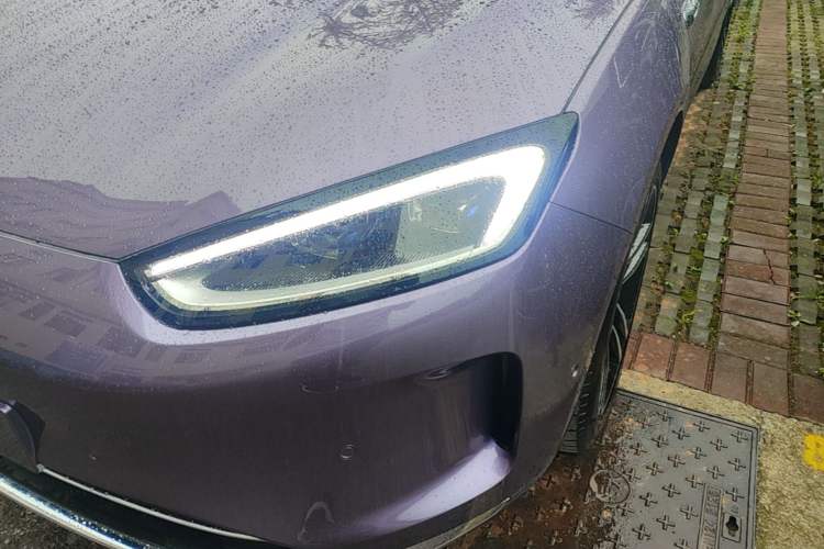 Used Hima AITO M5 2025 Extended-Range Ultra All-Wheel-Drive Version Left Front Headlight