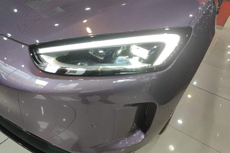 Used Hima AITO M5 2025 Extended-Range Ultra All-Wheel-Drive Version Left Front Headlight