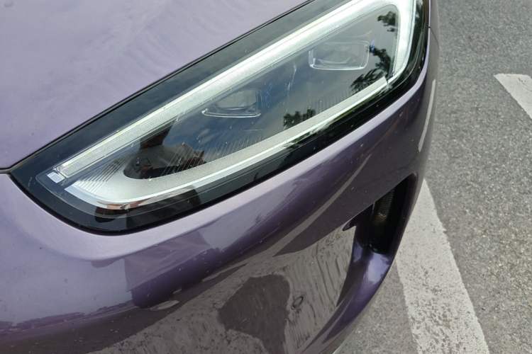 Used Hima AITO M5 2025 Extended-Range Ultra All-Wheel-Drive Version Left Front Headlight