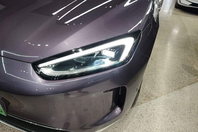 Used Hima AITO M5 2025 Extended-Range Ultra All-Wheel-Drive Version Left Front Headlight