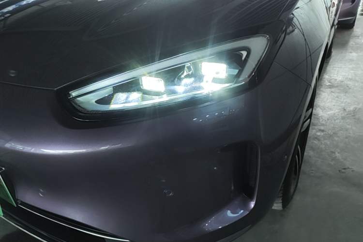 Used Hima AITO M5 2025 Extended-Range Ultra All-Wheel-Drive Version Left Front Headlight