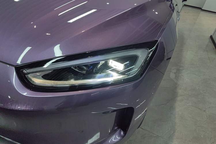Used Hima AITO M5 2025 Extended-Range Ultra All-Wheel-Drive Version Left Front Headlight