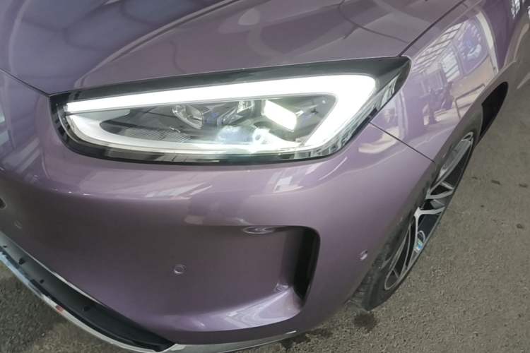 Used Hima AITO M5 2025 Extended-Range Ultra All-Wheel-Drive Version Left Front Headlight