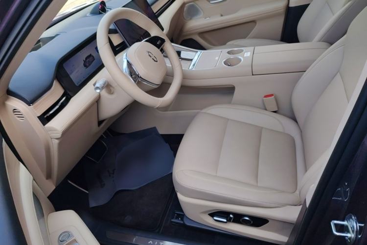 Used Hima AITO M5 2025 Extended-Range Ultra All-Wheel-Drive Version Left Front Seat