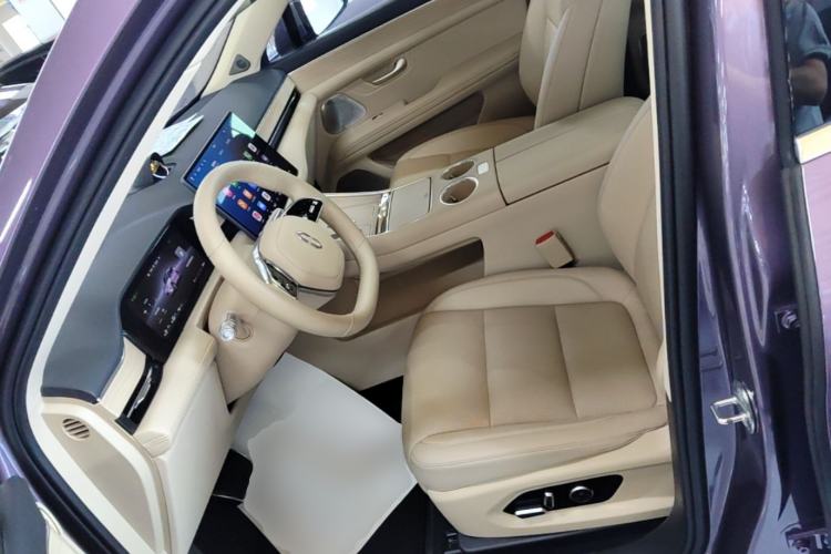 Used Hima AITO M5 2025 Extended-Range Ultra All-Wheel-Drive Version Left Front Seat