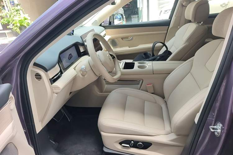 Used Hima AITO M5 2025 Extended-Range Ultra All-Wheel-Drive Version Left Front Seat