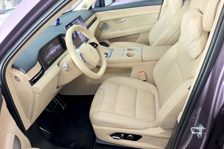 Used Hima AITO M5 2025 Extended-Range Ultra All-Wheel-Drive Version Left Front Seat