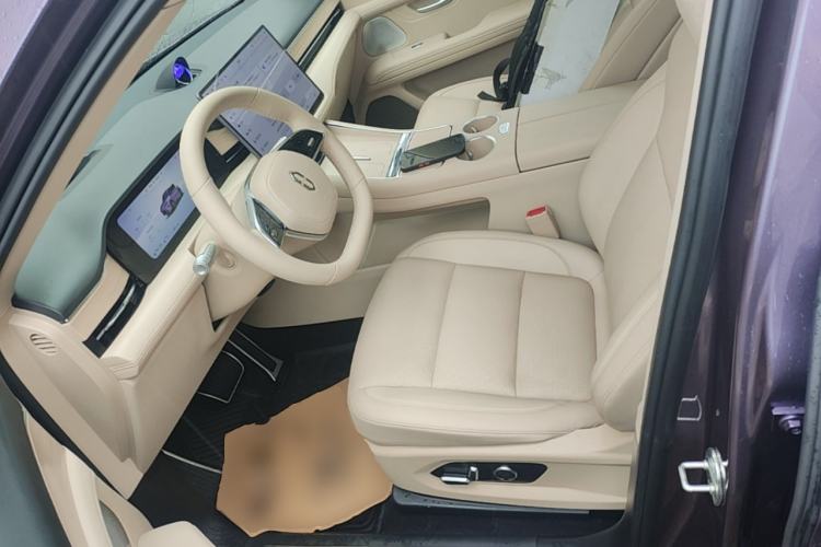 Used Hima AITO M5 2025 Extended-Range Ultra All-Wheel-Drive Version Left Front Seat