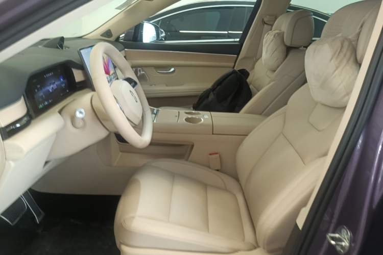 Used Hima AITO M5 2025 Extended-Range Ultra All-Wheel-Drive Version Left Front Seat