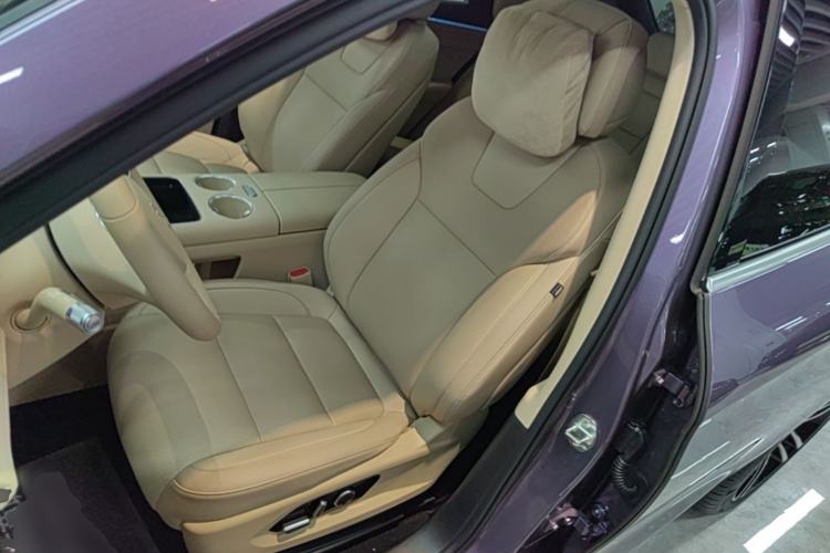 Used Hima AITO M5 2025 Extended-Range Ultra All-Wheel-Drive Version Left Front Seat