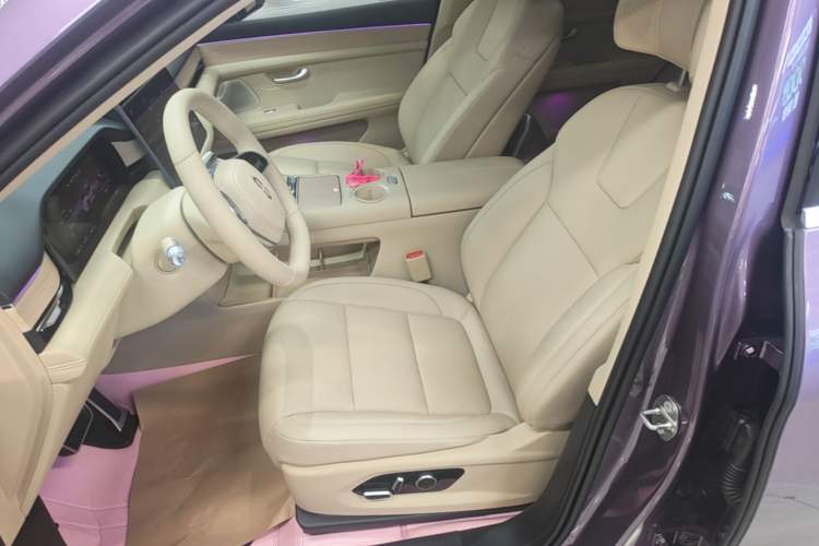 Used Hima AITO M5 2025 Extended-Range Ultra All-Wheel-Drive Version Left Front Seat