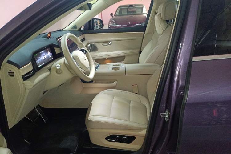 Used Hima AITO M5 2025 Extended-Range Ultra All-Wheel-Drive Version Left Front Seat