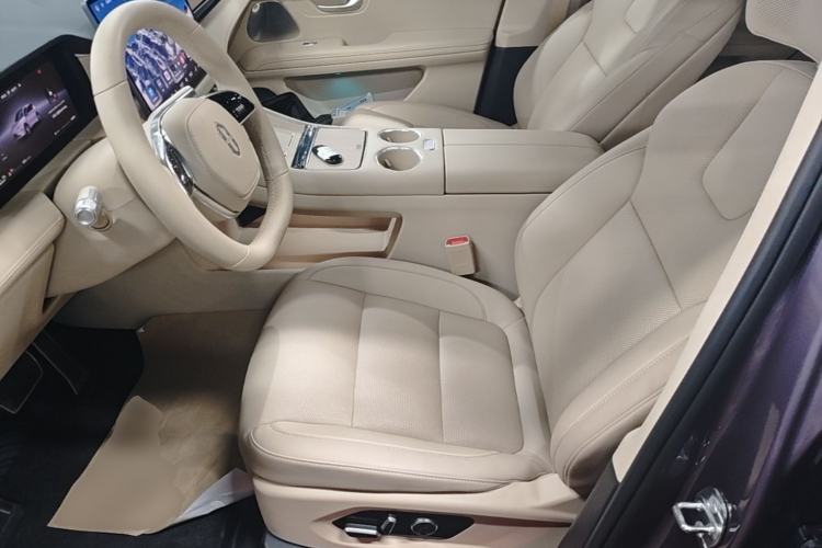 Used Hima AITO M5 2025 Extended-Range Ultra All-Wheel-Drive Version Left Front Seat