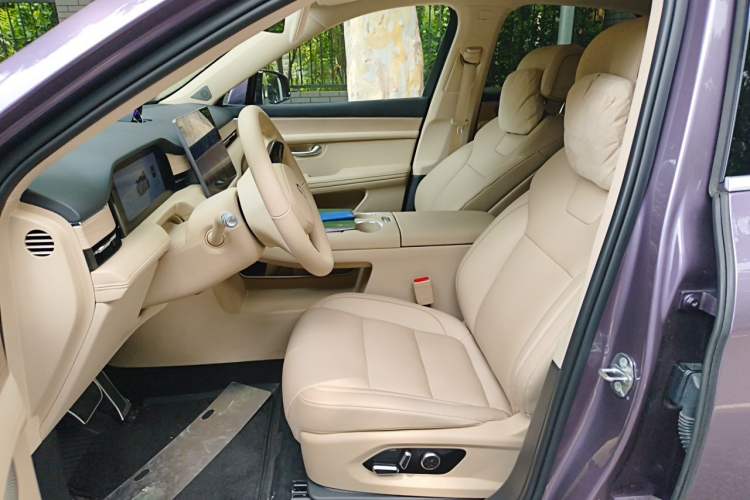 Used Hima AITO M5 2025 Extended-Range Ultra All-Wheel-Drive Version Left Front Seat