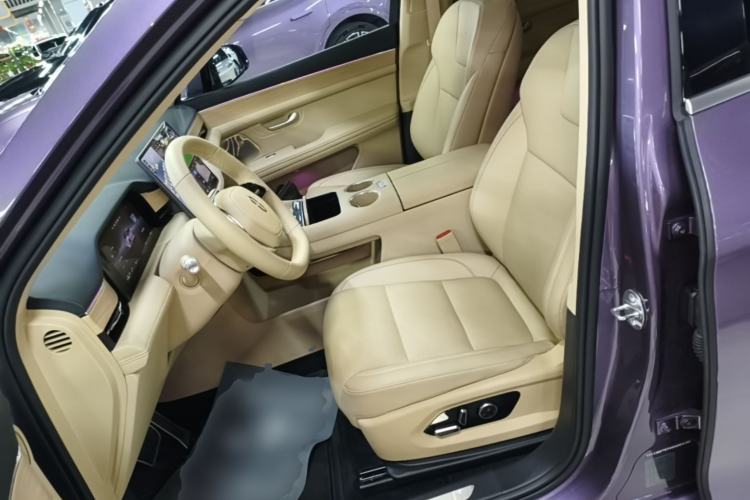 Used Hima AITO M5 2025 Extended-Range Ultra All-Wheel-Drive Version Left Front Seat