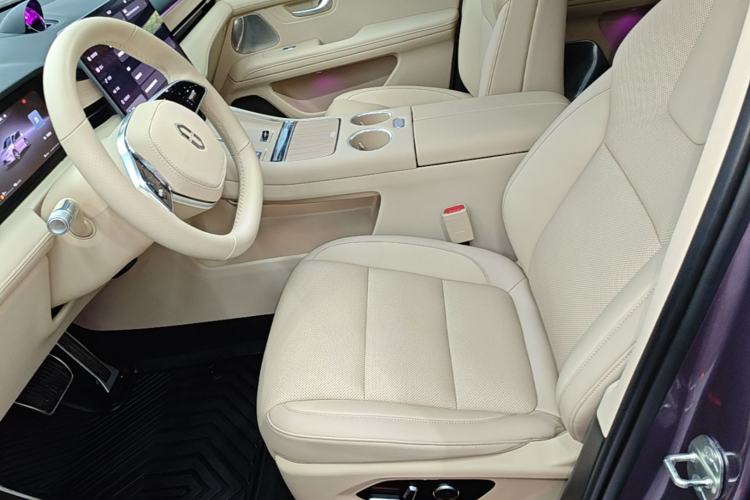 Used Hima AITO M5 2025 Extended-Range Ultra All-Wheel-Drive Version Left Front Seat