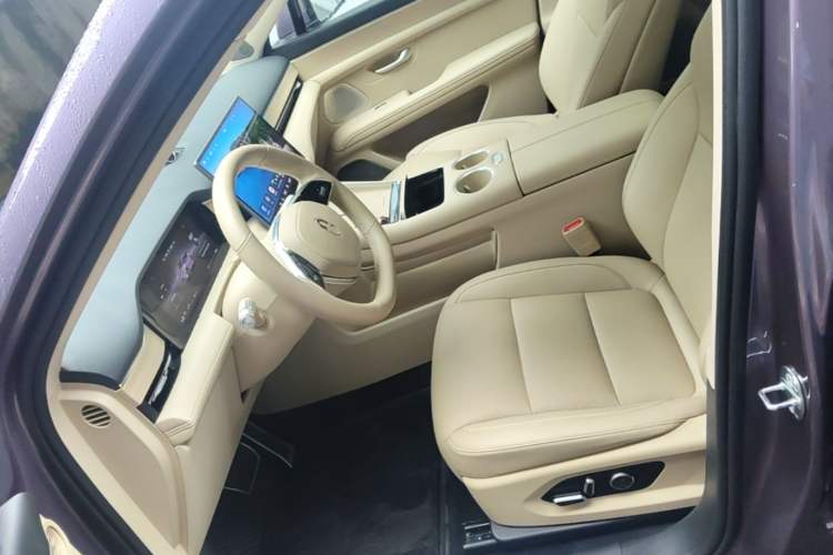 Used Hima AITO M5 2025 Extended-Range Ultra All-Wheel-Drive Version Left Front Seat