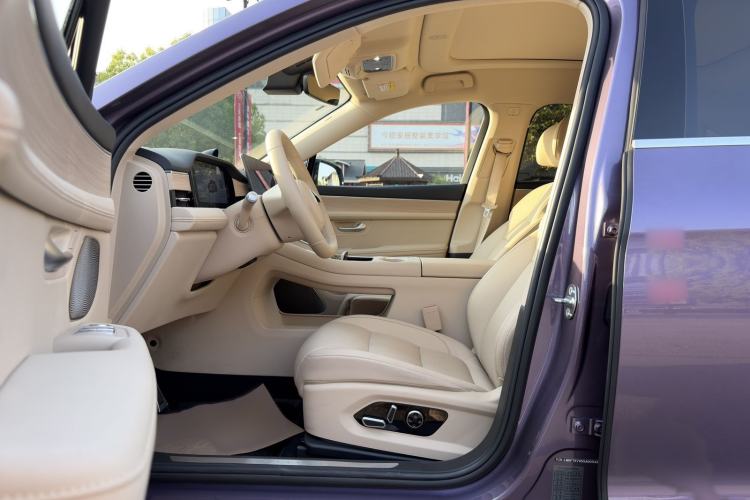 Used Hima AITO M5 2025 Extended-Range Ultra All-Wheel-Drive Version Left Front Seat