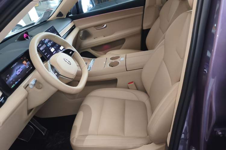 Used Hima AITO M5 2025 Extended-Range Ultra All-Wheel-Drive Version Left Front Seat