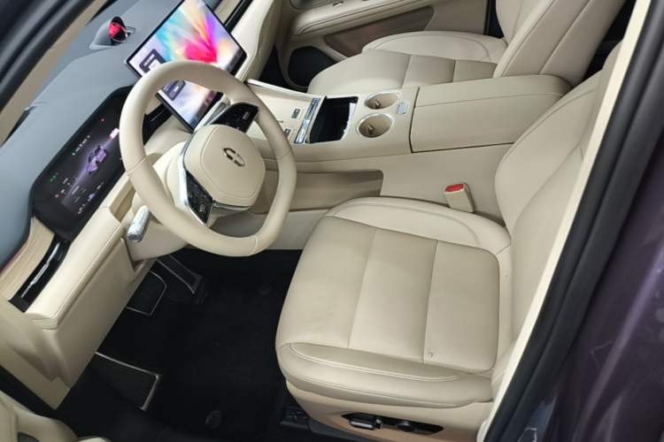 Used Hima AITO M5 2025 Extended-Range Ultra All-Wheel-Drive Version Left Front Seat