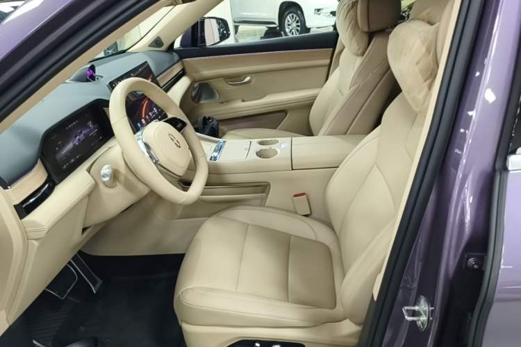 Used Hima AITO M5 2025 Extended-Range Ultra All-Wheel-Drive Version Left Front Seat