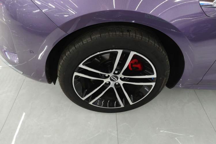 Used Hima AITO M5 2025 Extended-Range Ultra All-Wheel-Drive Version Left Front Wheel Hub