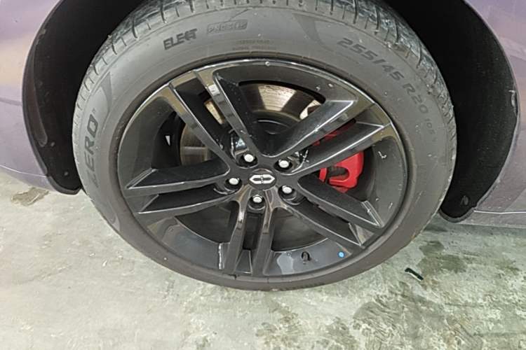 Used Hima AITO M5 2025 Extended-Range Ultra All-Wheel-Drive Version Left Front Wheel Hub