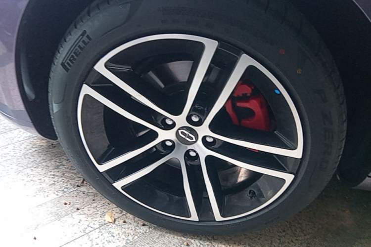 Used Hima AITO M5 2025 Extended-Range Ultra All-Wheel-Drive Version Left Front Wheel Hub