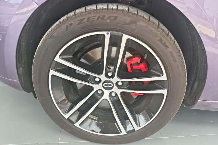 Used Hima AITO M5 2025 Extended-Range Ultra All-Wheel-Drive Version Left Front Wheel Hub