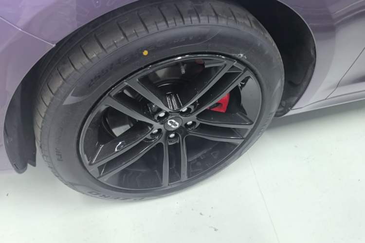 Used Hima AITO M5 2025 Extended-Range Ultra All-Wheel-Drive Version Left Front Wheel Hub