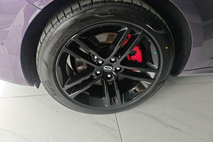 Used Hima AITO M5 2025 Extended-Range Ultra All-Wheel-Drive Version Left Front Wheel Hub