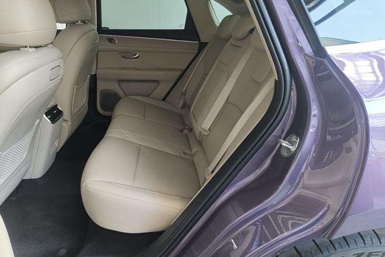 Used Hima AITO M5 2025 Extended-Range Ultra All-Wheel-Drive Version Left Rear Seat