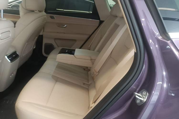 Used Hima AITO M5 2025 Extended-Range Ultra All-Wheel-Drive Version Left Rear Seat