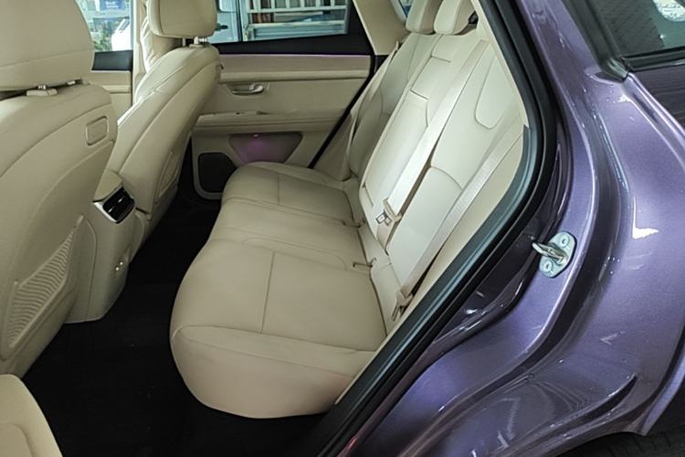 Used Hima AITO M5 2025 Extended-Range Ultra All-Wheel-Drive Version Left Rear Seat